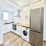 El Queque Sea View 2 Bedroom 2desks And Balcony Daire