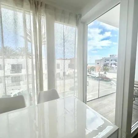 Daire El Queque Sea View 2 Bedroom 2desks And Balcony Corralejo
